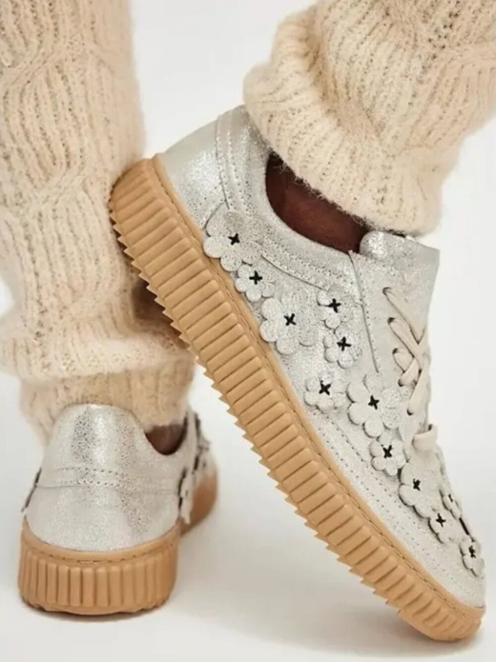 NEW Free People Wallflower Wimberly Sneakers in Champagne Metallic 7.5 - Picture 1 of 9